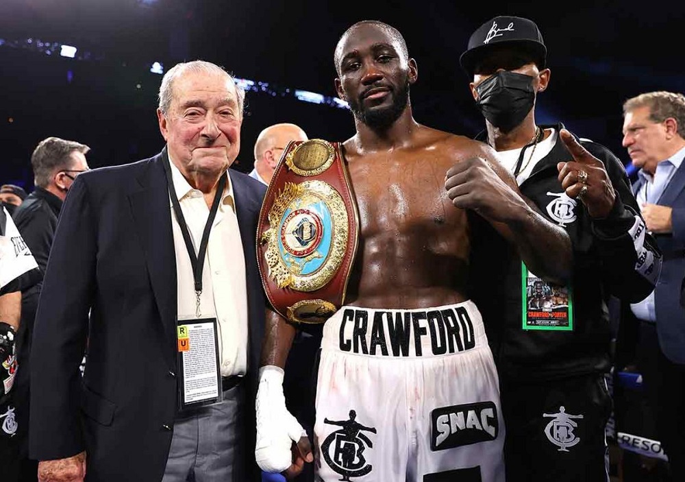 Terence Crawford noqueó a Avanesyan y conserva título de peso welter