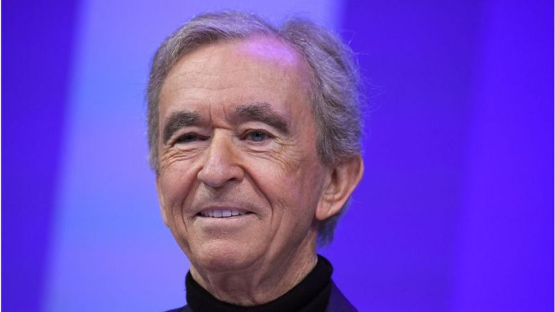 Arnault, el hombre que destronó a Elon Musk como el más rico del mundo
