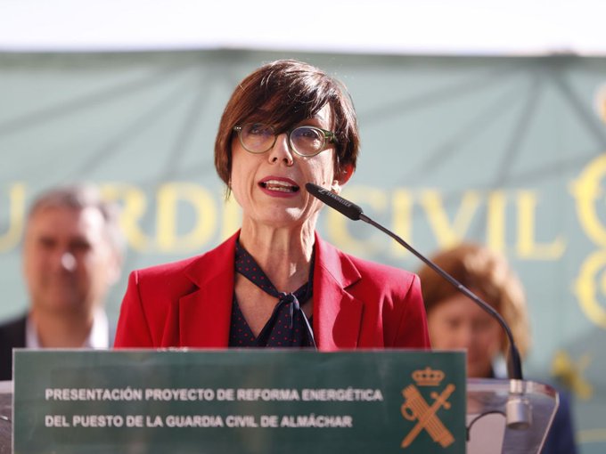 Dimite la primera mujer al frente de la Guardia Civil española