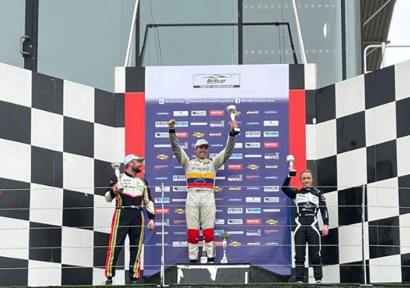 Rodolfo "Speedy" Gonzalez circuito de Silverstone