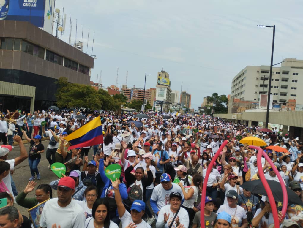 Recomendaciones para evitar un golpe de calor durante la procesión de Jesús de la Misericordia