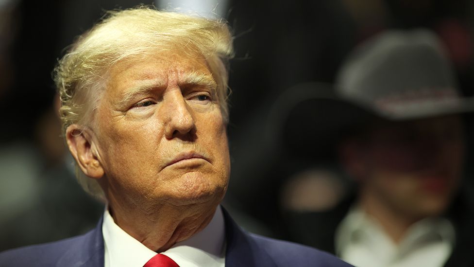 Trump promete acabar con ciudadanía automática para hijos de «inmigrantes ilegales»