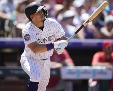 El venezolano Ezequiel Tovar pegó jonrón en triunfo de Colorado (Video)