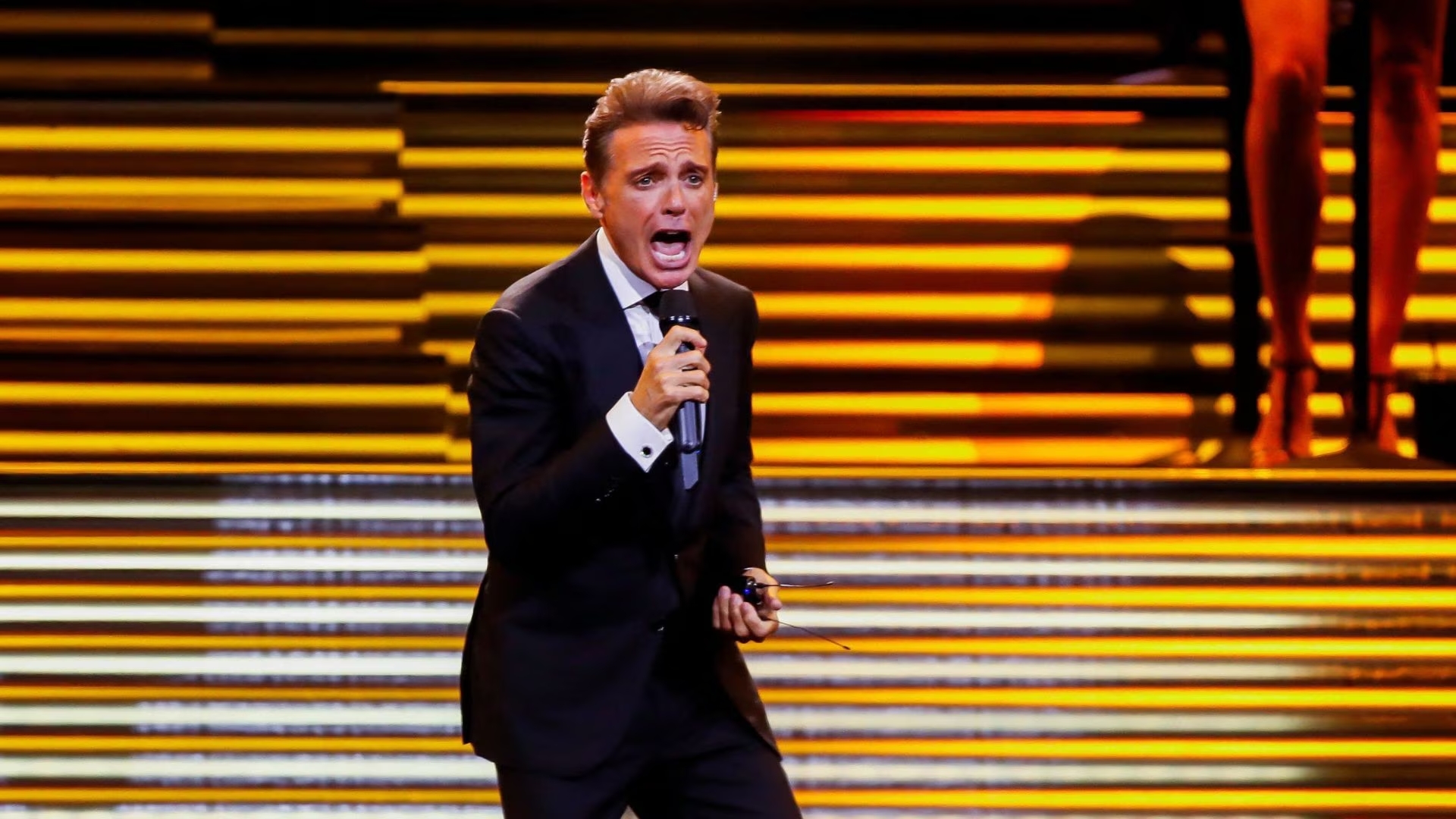 Luis Miguel es hospitalizado en Chile