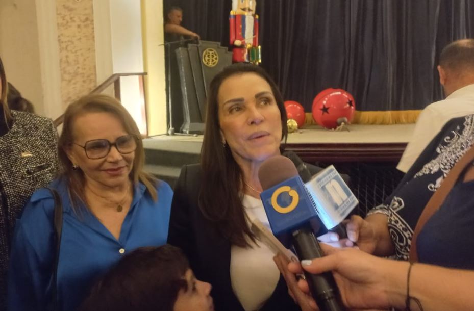 Eveling Trejo de Rosales: 