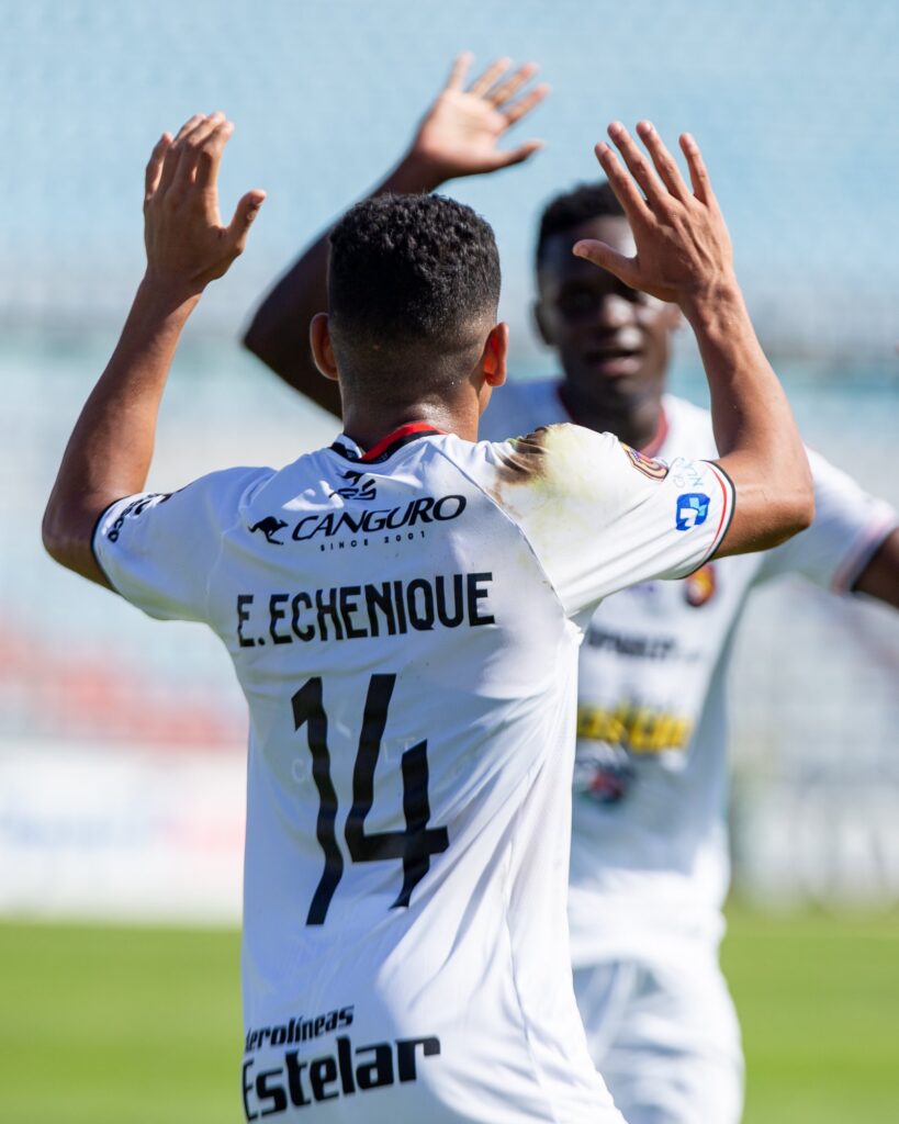 Rayo Zuliano sufrió una dura derrota en casa ante el Caracas FC. Foto: Caracas FC