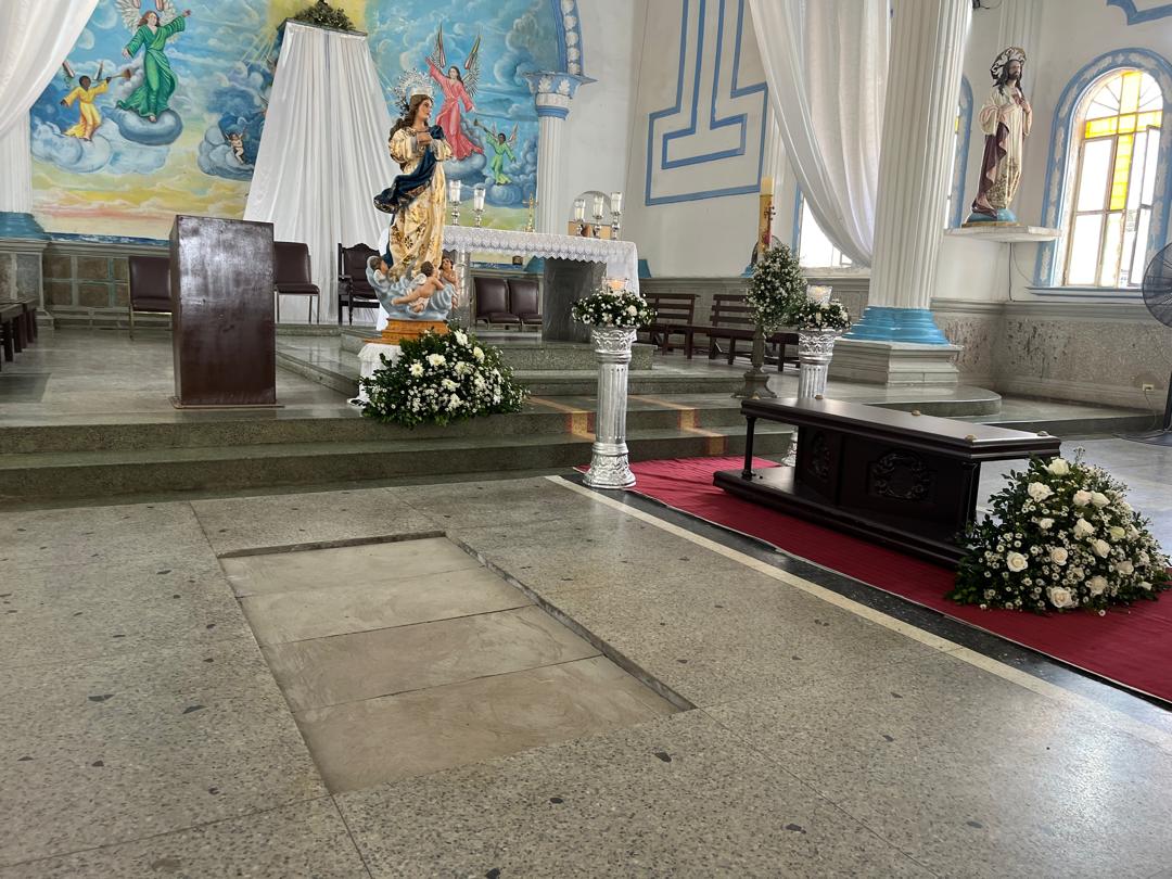 En la iglesia La Asunción de la avenida Los Haticos reposarán los restos de Monseñor Lückert