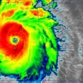 Huracán Berly agarró fuerza y llegó a categoría 5 en el Caribe
