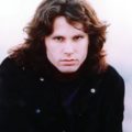 Hoy se cumplen 53 años de la muerte de Jim Morrison: El Rey Lagarto de The Doors