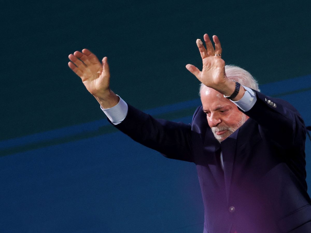 Operan al presidente Lula por hemorragia intracraneal: 