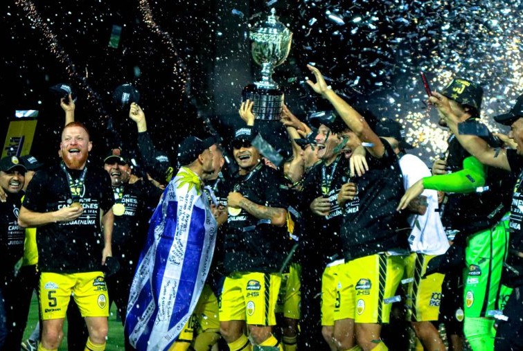 Deportivo Táchira logró su undécima estrella en el fútbol venezolano