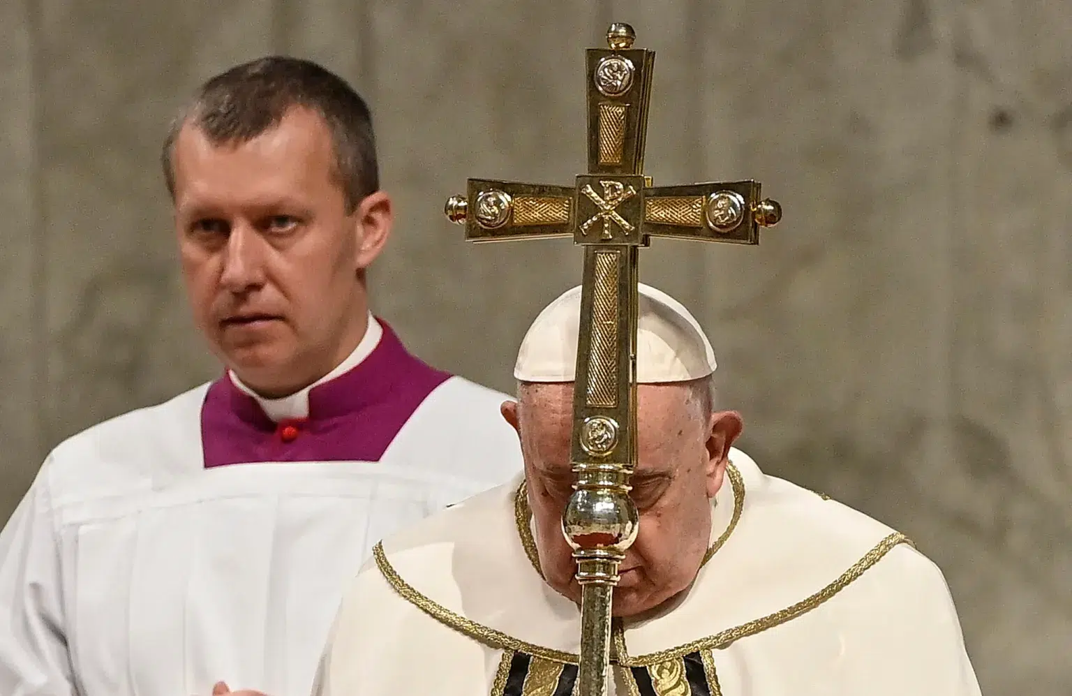 Iglesia católica pide orar por el papa Francisco