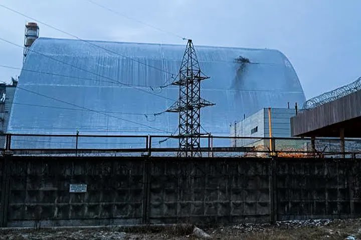 El OIEA reportó “importantes daños” en la cúpula de Chernobyl tras el bombardeo ruso