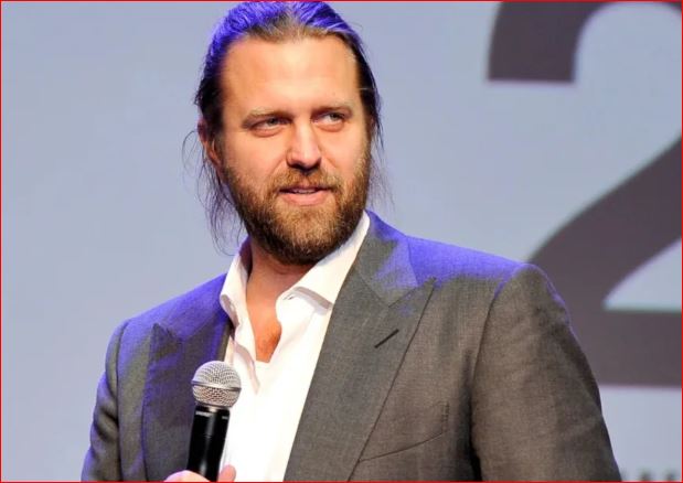 Arrestan a un director de Hollywood acusado de estafar $ 11 millones a Netflix por una serie que nunca se emitió