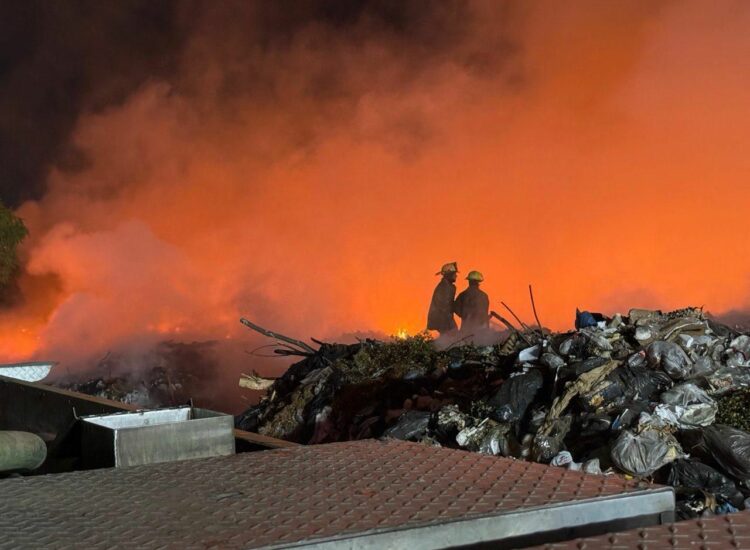 Más de cien camiones cisternas usaron para sofocar el incendio en Recimara