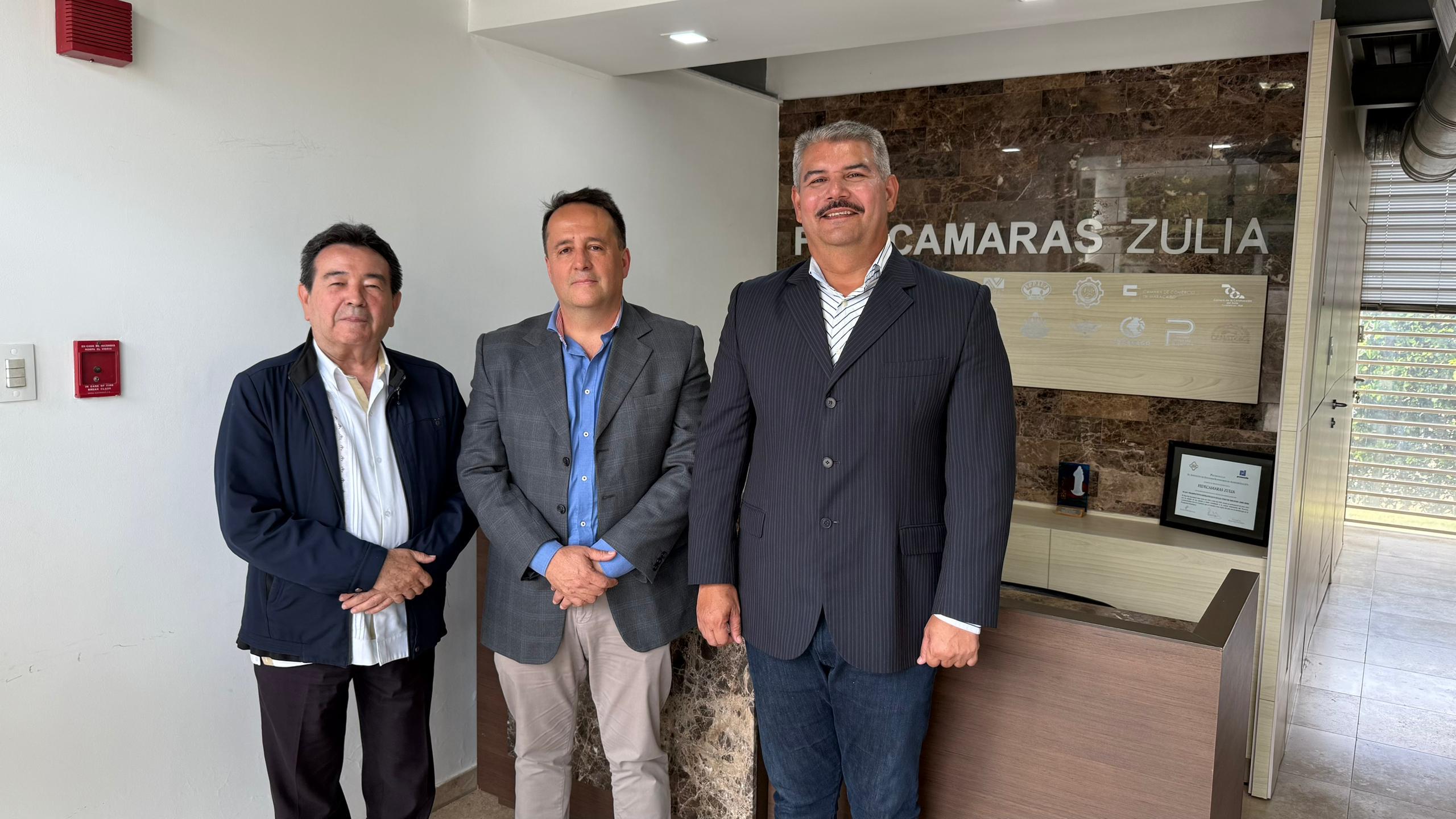 Luis Caldera presenta a Fedecámaras Zulia su plan de gobierno regional