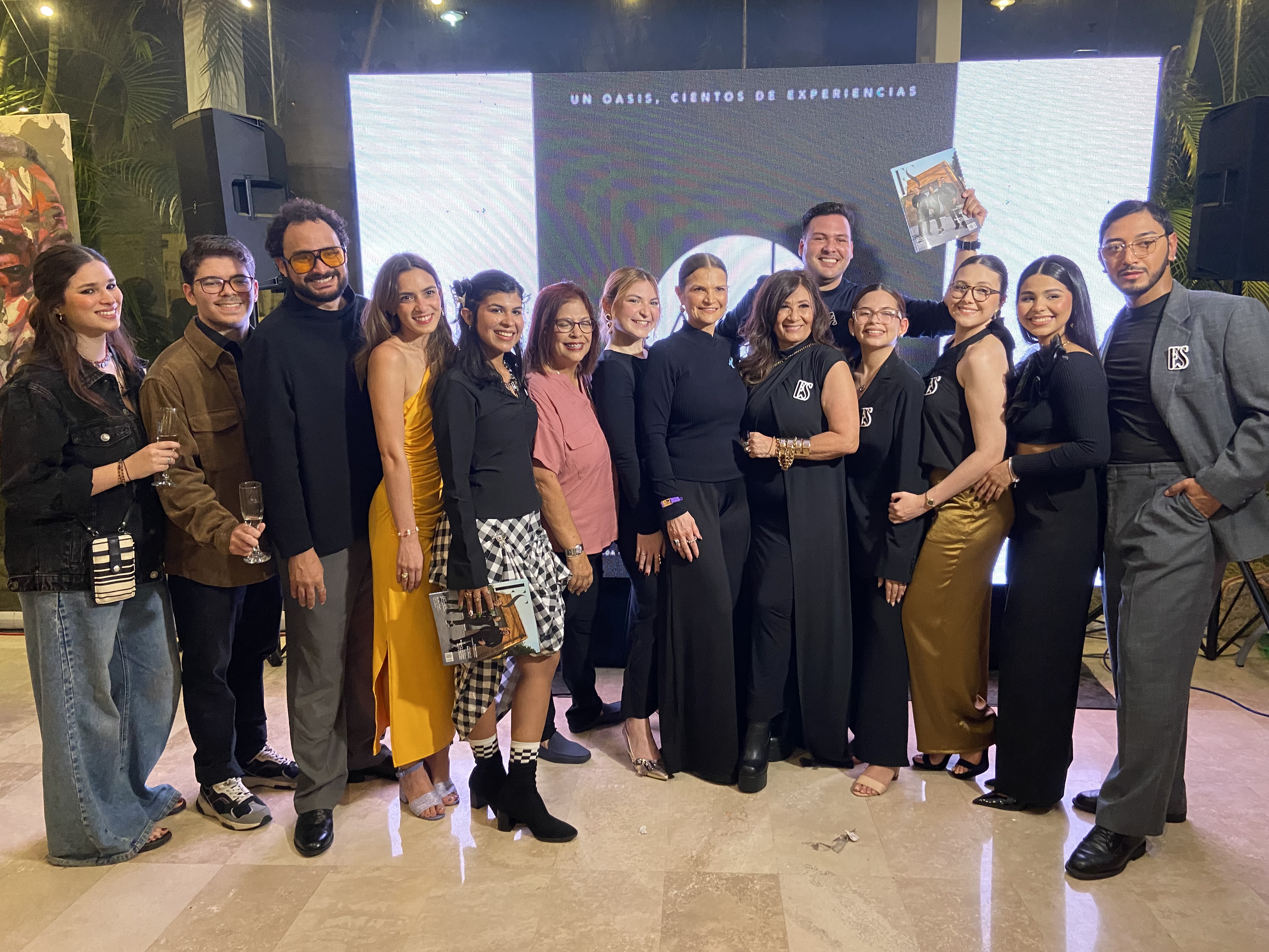 Revista Entresocios presenta su edición 174 en el Hotel Kristoff con exposición colectiva del Maczul