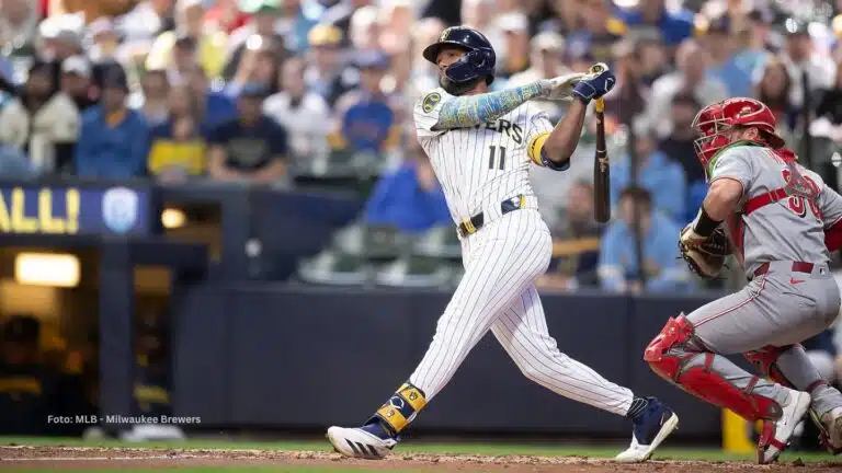 Jackson Chourio conectó un cuadrangular de 448 pies ante los Cascabeles de Arizona