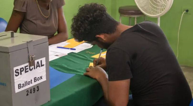 Trinidad y Tobago vota para elegir a su primer ministro