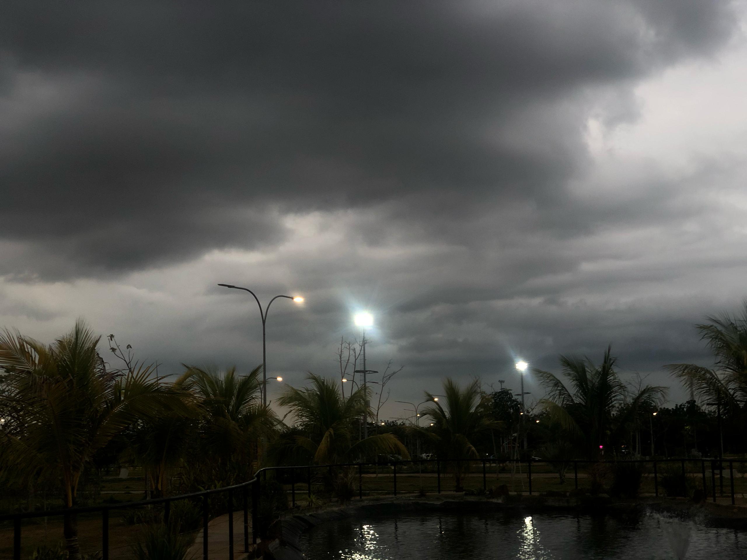 Onda tropical N° 22 se desplaza por el centro del país: Pronostican lluvias o chubascos en Zulia este viernes 1°-Ago