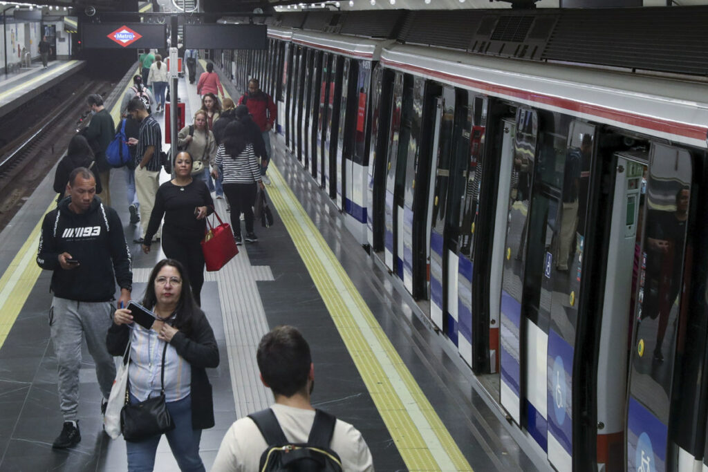 Servicio ferroviario en España vuelve a la normalidad tras 46 horas del ‘gran apagón’