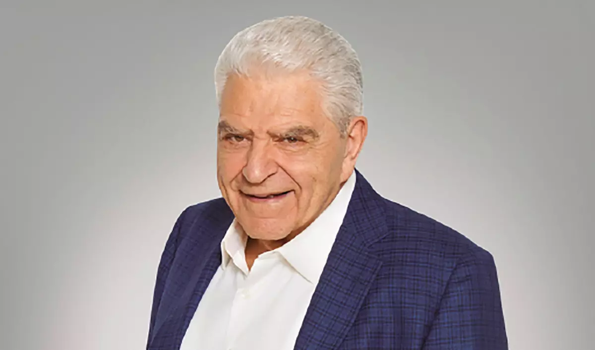Don Francisco y su bolsillo sin fondo: De la cartera adolescente a la colección de ‘por si acaso’
