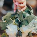 Novio se fugó con la suegra días antes de su boda: La familia está devastada