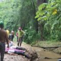 Mueren cinco trabajadores de un equipo de salud al caer a una zanja en una zona rural de Dibulla, Colombia