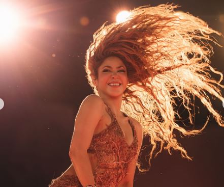 Shakira recordó su historia migratoria en concierto de Nueva Jersey