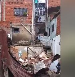 Reportan deslizamientos de terreno en Catia: Varias familias estarían en riesgo