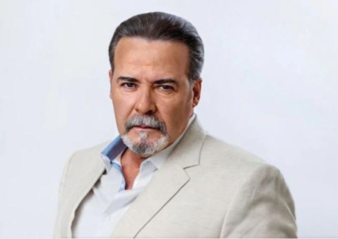 César Évora: el galán eterno de las telenovelas que desafía el tiempo y las canas