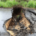 Fuertes lluvias socavan la vialidad en varios municipios del Zulia