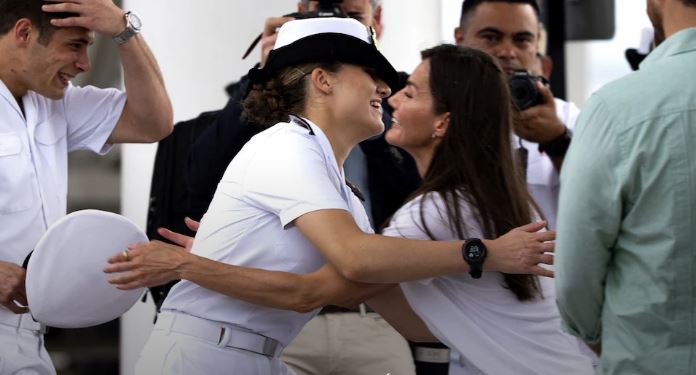 Así fue el esperado encuentro entre la reina Letizia y su hija, la princesa Leonor