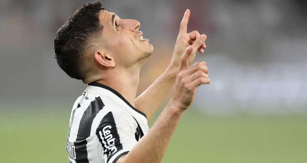 Savarino regresa con una asistencia decisiva en Copa Libertadores y clasifica a octavos con Botafogo