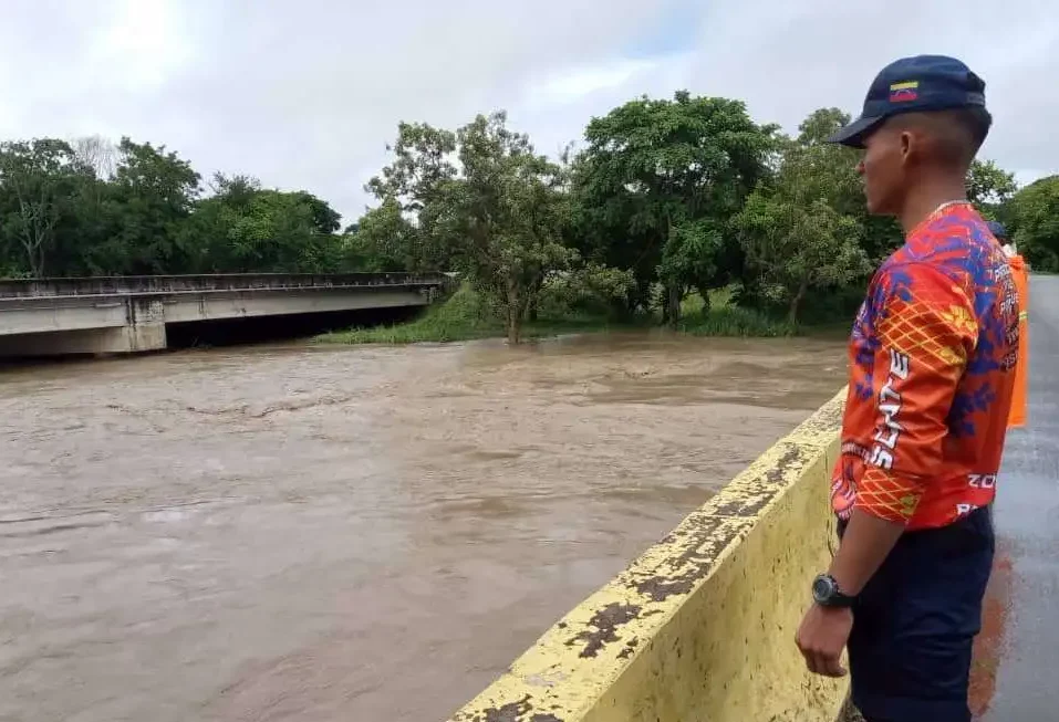 Realizarán estudio del impacto climático en cuerpos de agua y suelos del país