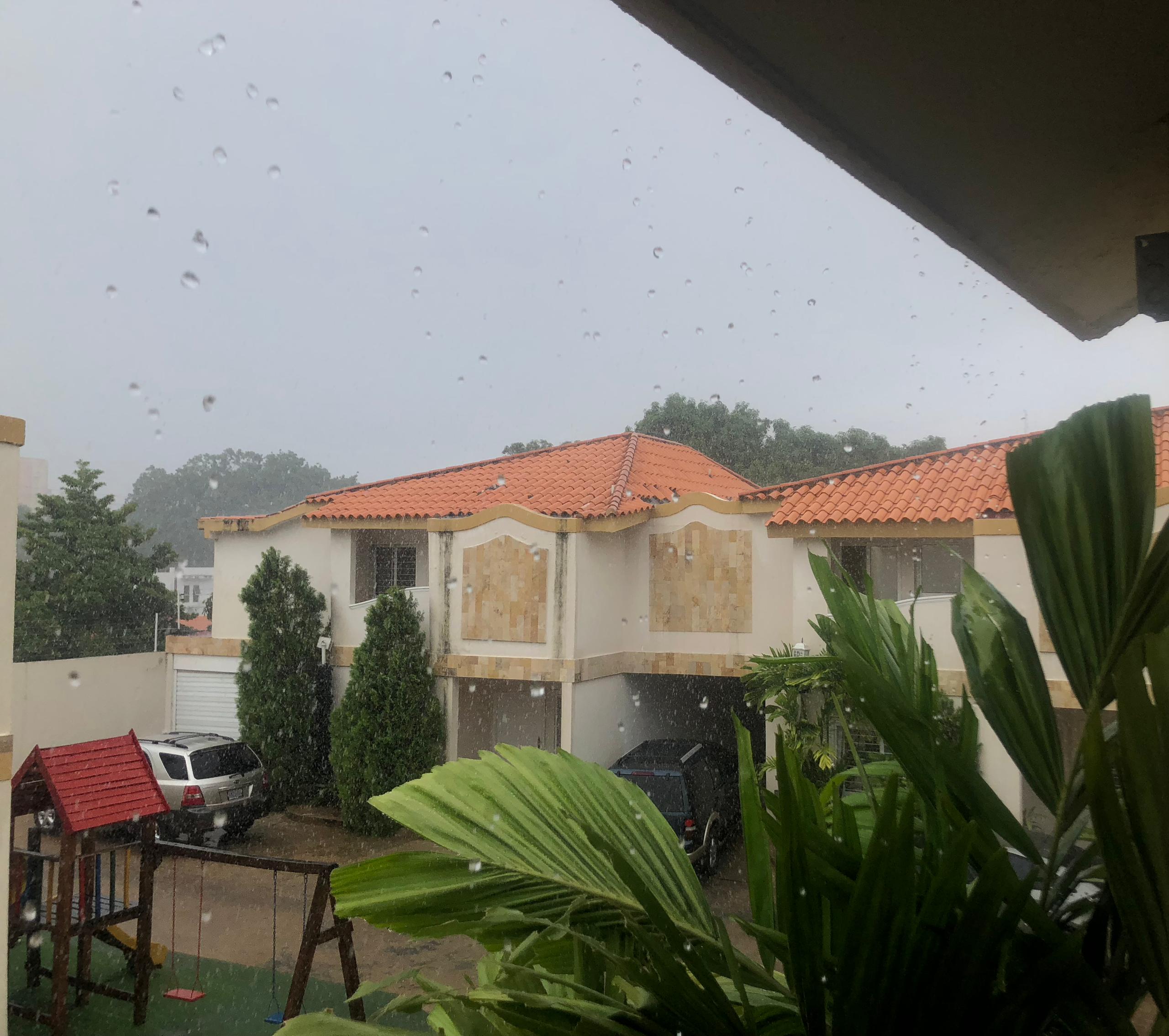 Onda tropical N° 11 ingresó al territorio venezolano: Pronostican lluvias en Zulia y otros estados este lunes 30-Jun