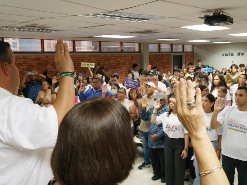 Gran Alianza por Maracaibo juramenta voluntariado de jóvenes y estudiantes para defender el voto el 27J