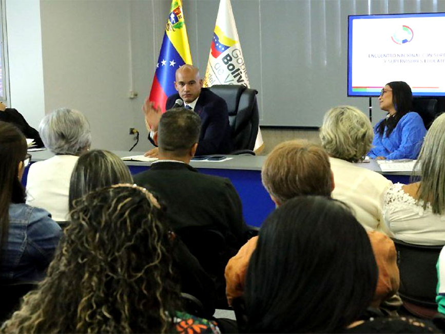 Ministro de Educación reitera que las clases son hasta el 18 de julio