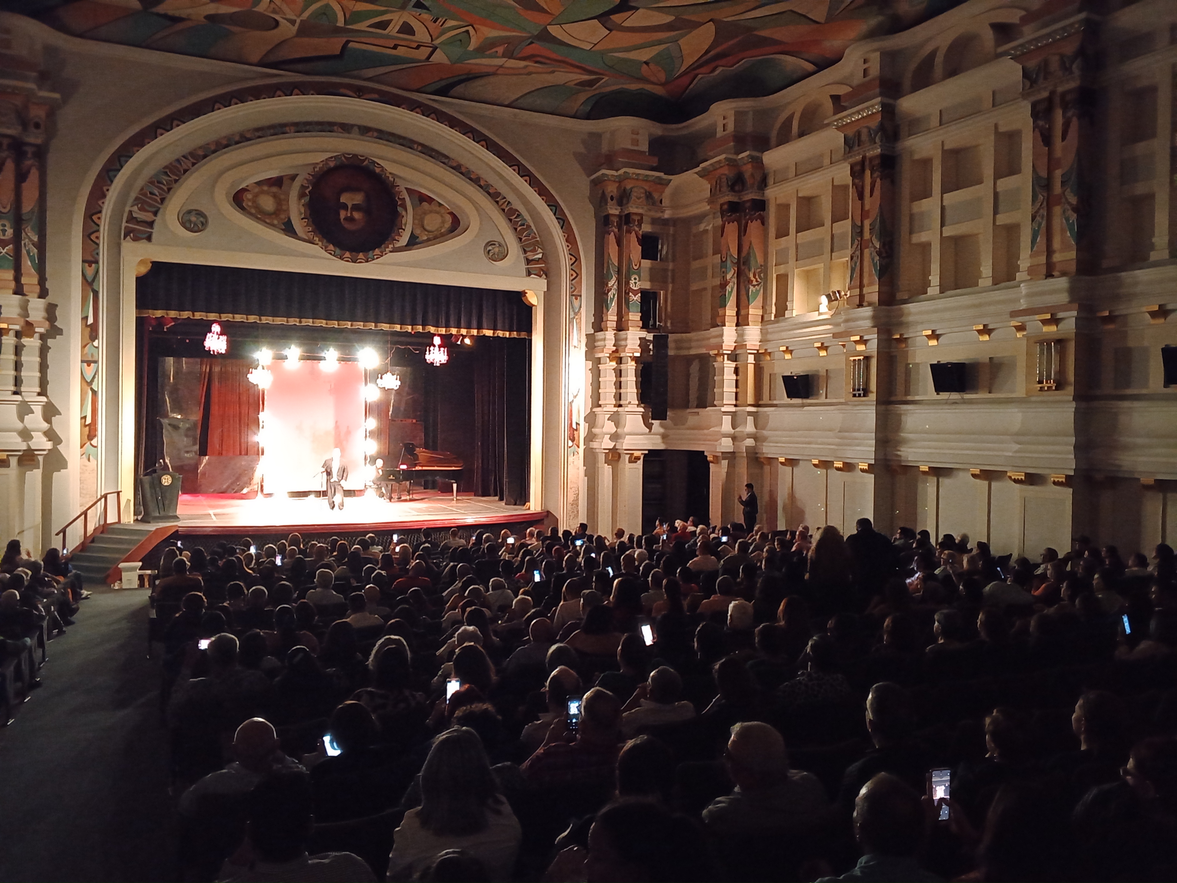 A sala llena: Homenaje póstumo a Alfredo Sadel estuvo cargado de emociones y revivió nuestra música del ayer en el Teatro Baralt