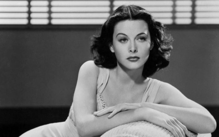 Hedy Lamarr: la actriz que inventó el Wi-Fi, el Bluetooth y el GPS