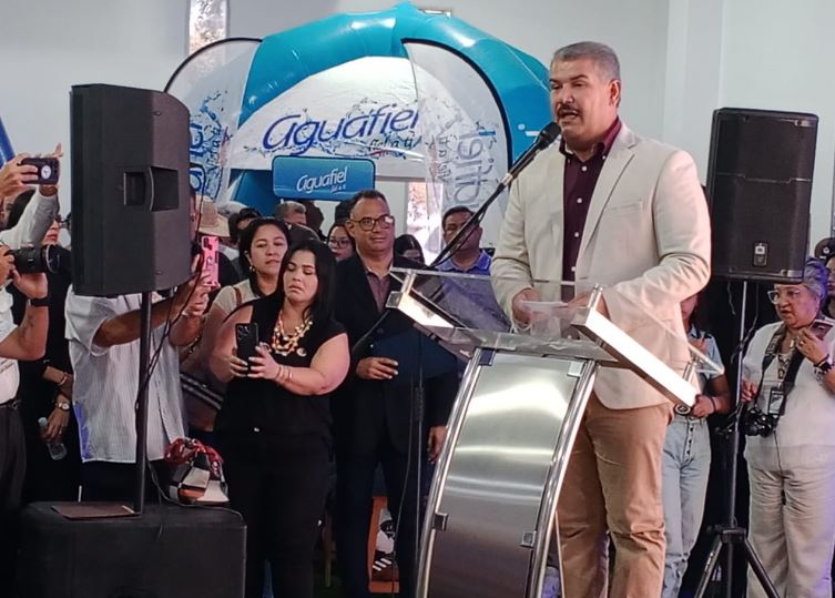 Gobernador Luis Caldera inauguró la Fiesta Zuliana del Café 2025