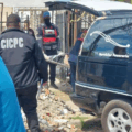 Muere obrero al caerle la pared de una vivienda en Lagunillas