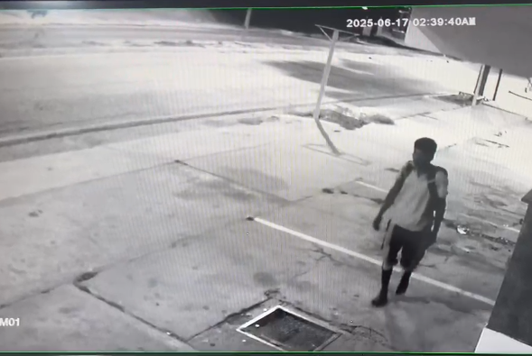 Roban descaradamente en un centro comercial diagonal al Colegio de Abogados en Maracaibo