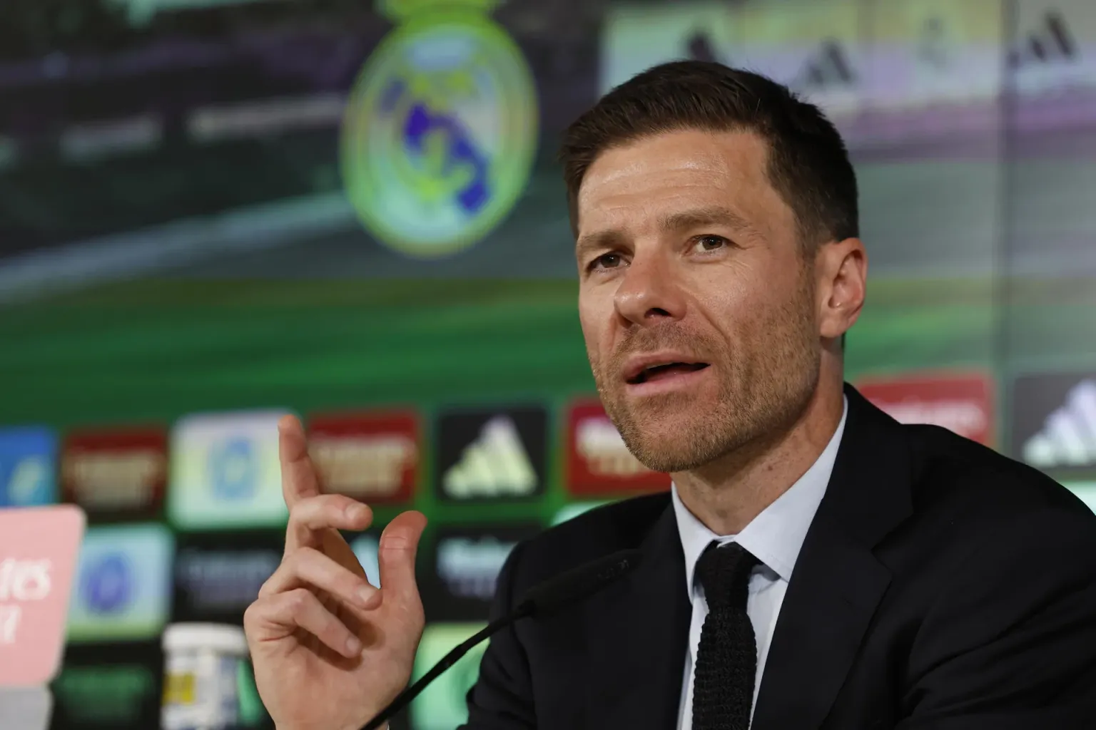 Xabi Alonso vive su primer día como entrenador del Real Madrid