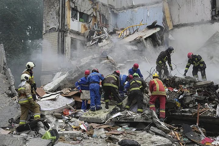 Ataque masivo contra Kiev deja seis muertos y más de 50 heridos