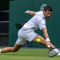 Djokovic avanzó sin problemas a la tercera ronda de Wimbledon