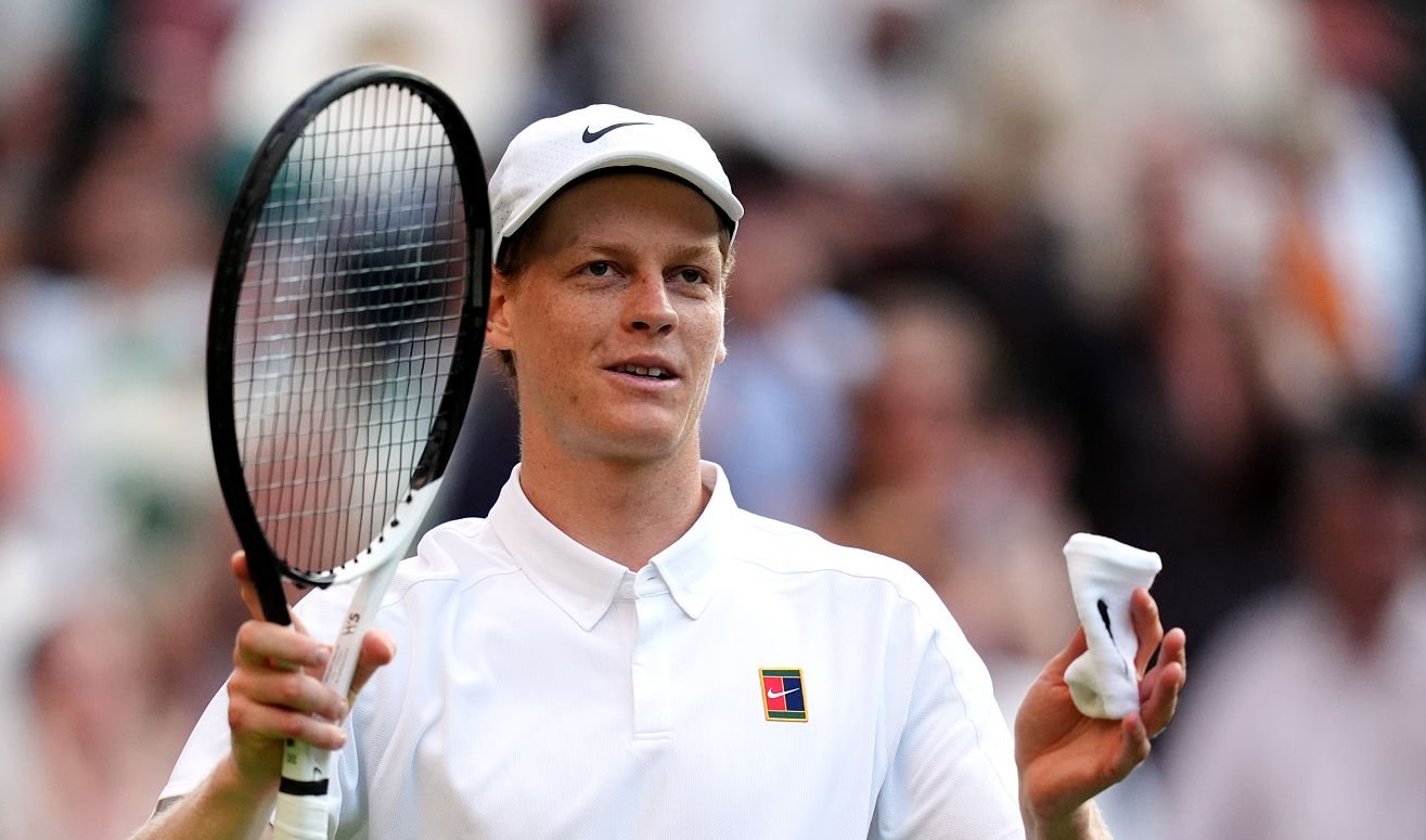 Jannik Sinner sigue firme y está en la segunda semana de Wimbledon