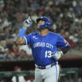 Salvador Pérez conecta cuadrangular por segundo día consecutivo