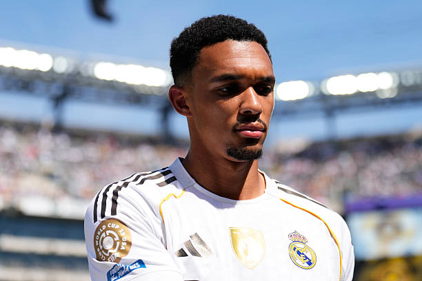 Trent Alexander-Arnold fue baja de último momento para el Real Madrid