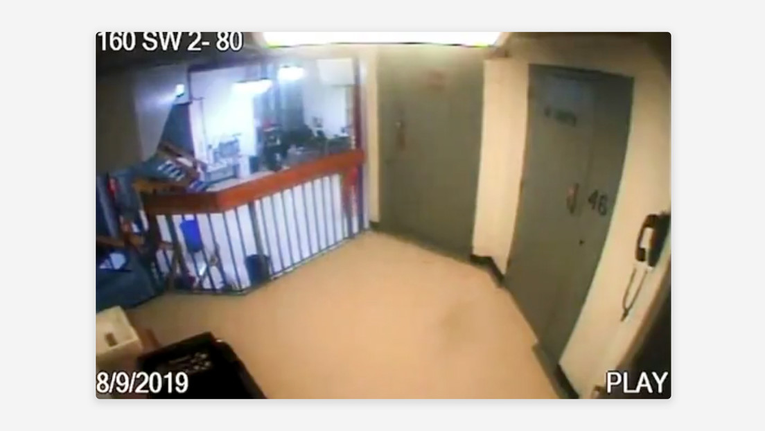 Las últimas horas de Jeffrey Epstein: Revelan nuevo video clave